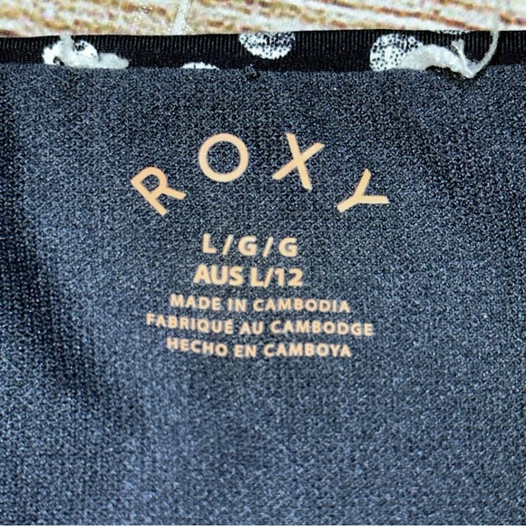 Roxy Blue and White Bikini Set with Polka Dot Design - Picture 3 of 14